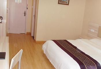 צ'ינגדאו Yuangu Town Business Hotel מראה חיצוני תמונה